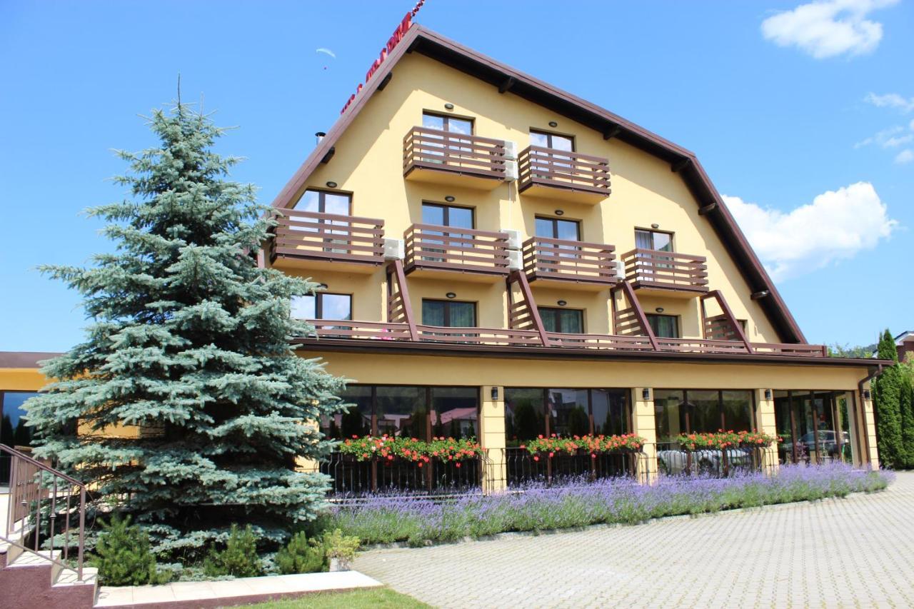 Vila Trapez Săcele Exterior photo