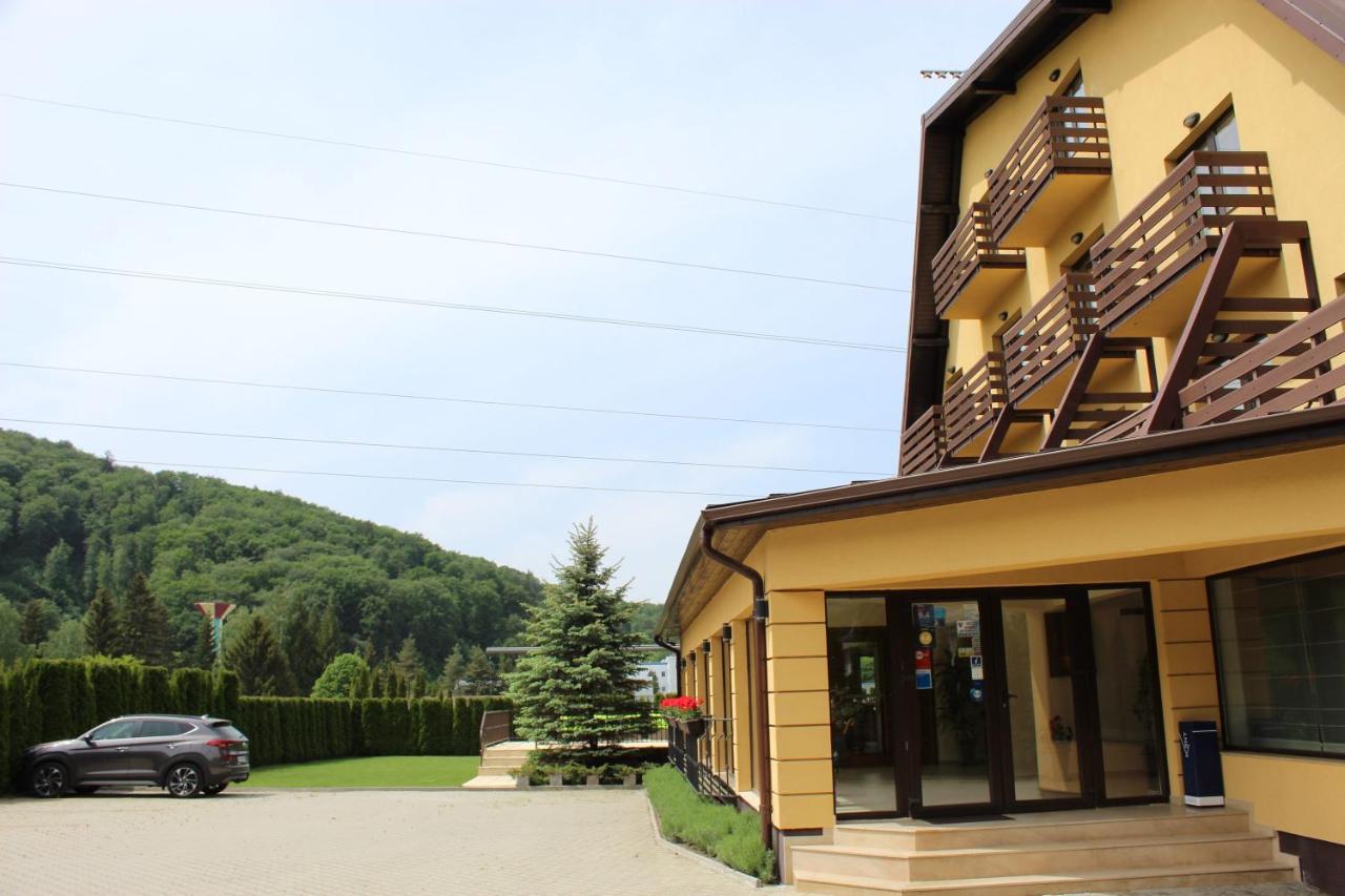 Vila Trapez Săcele Exterior photo